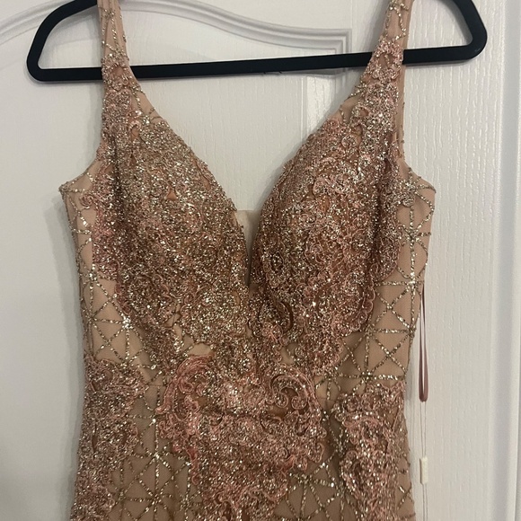 Portia and Scarlett Dress - Picture 2 of 4